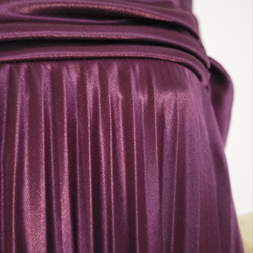 Dress - Picture 5 of 5